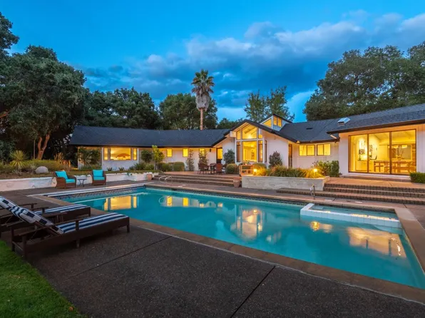 13 Sleepy Hollow Dr, Carmel Valley, CA 93924