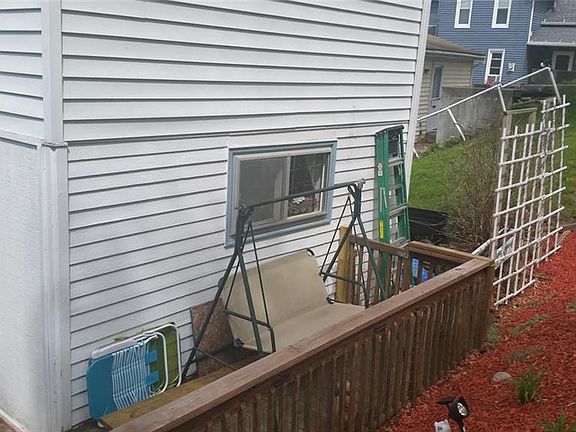 2nd image of 70 Catherine St