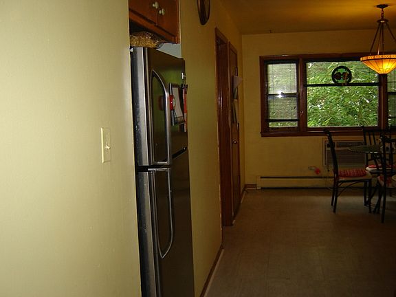 5th image of 2618 N McVicker Ave