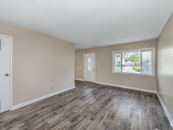 4th image of 2517 Fairway Dr