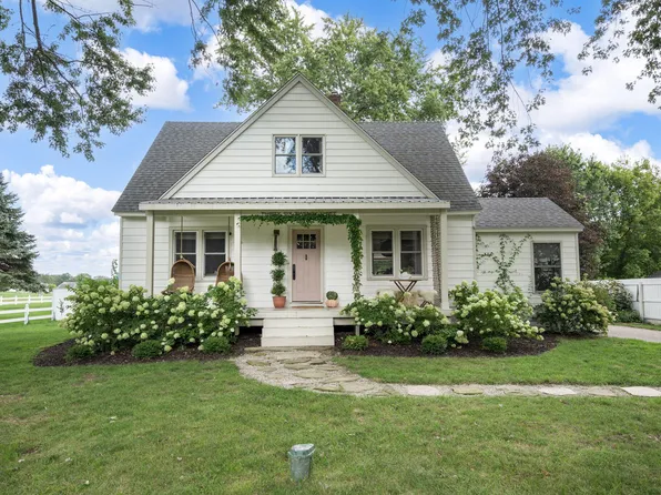 3623 47th St, Hamilton, MI 49419