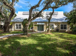 1502 Club Dr, Vero Beach, FL 32963