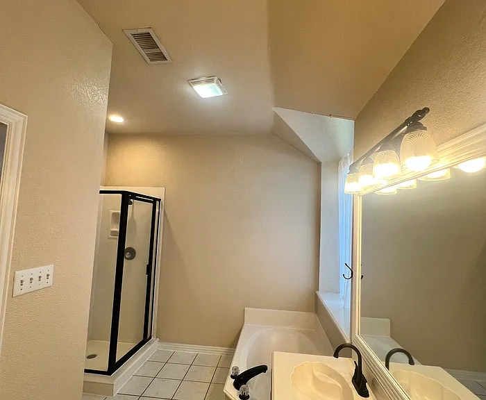 611 Linda Dr — Photo 4