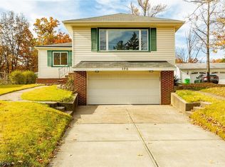 175 Forest Dr, Bedford, OH
