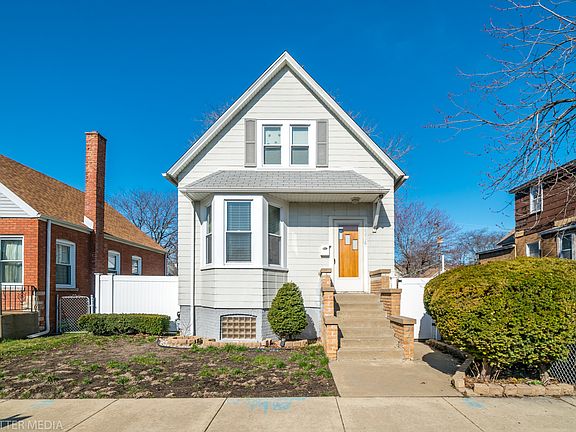2nd image of 10836 S Avenue G