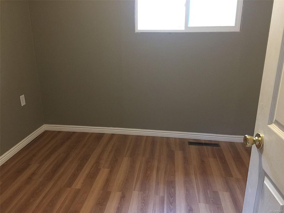 2nd image of 3901 W Ohio Ave