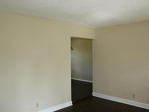 4th image of 4211 Dacca Dr