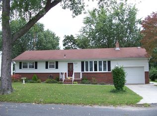 621 Rostan Ct, Vineland, NJ 08361