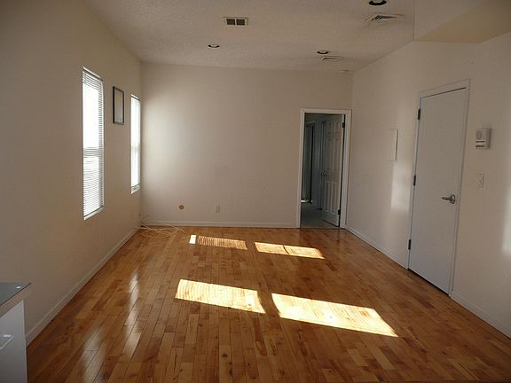 2nd image of 682 Passaic Ave