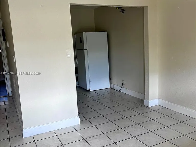 109 NW 14th Way #3 — Photo 6