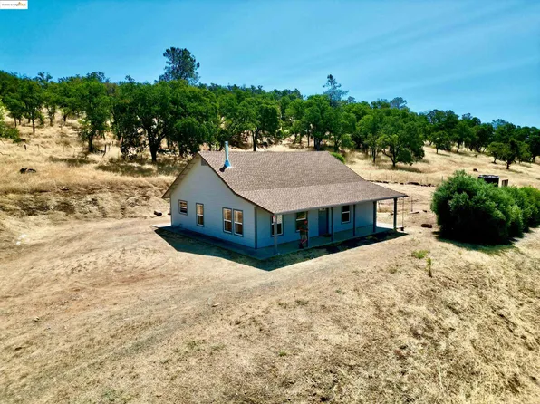 660 Hodson Rd, Copperopolis, CA 95228
