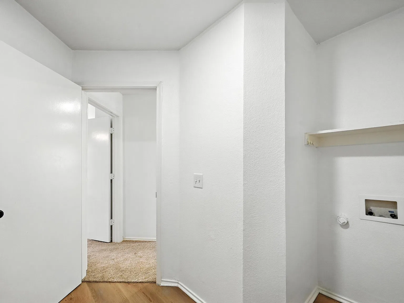 4 bed, 2180 sqft, $2,400 — Photo 2