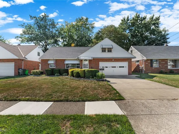 310 E 243rd St, Euclid, OH 44123