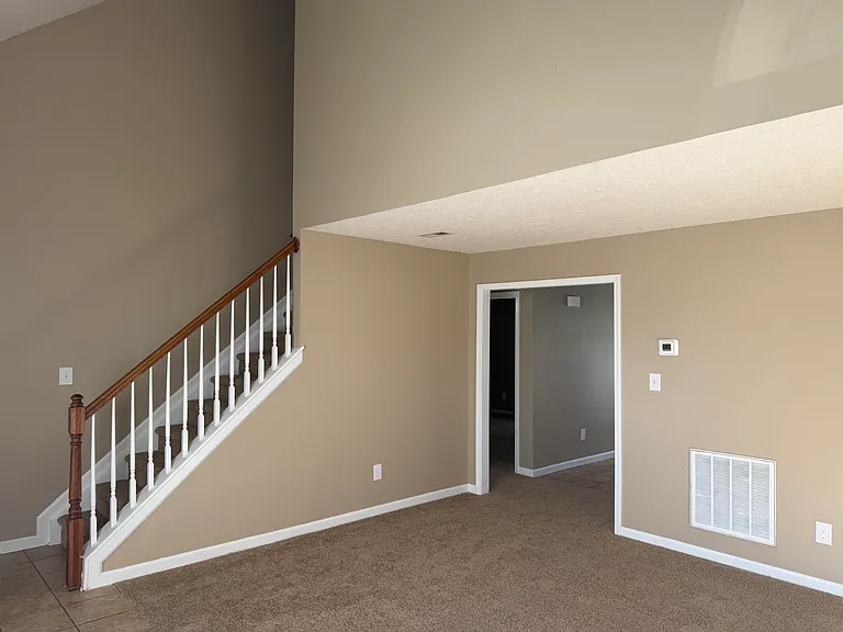 969 Sugarbush Trl — Photo 4