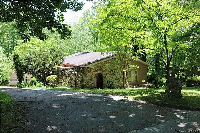 1st image of 726 Rhodes Park Dr