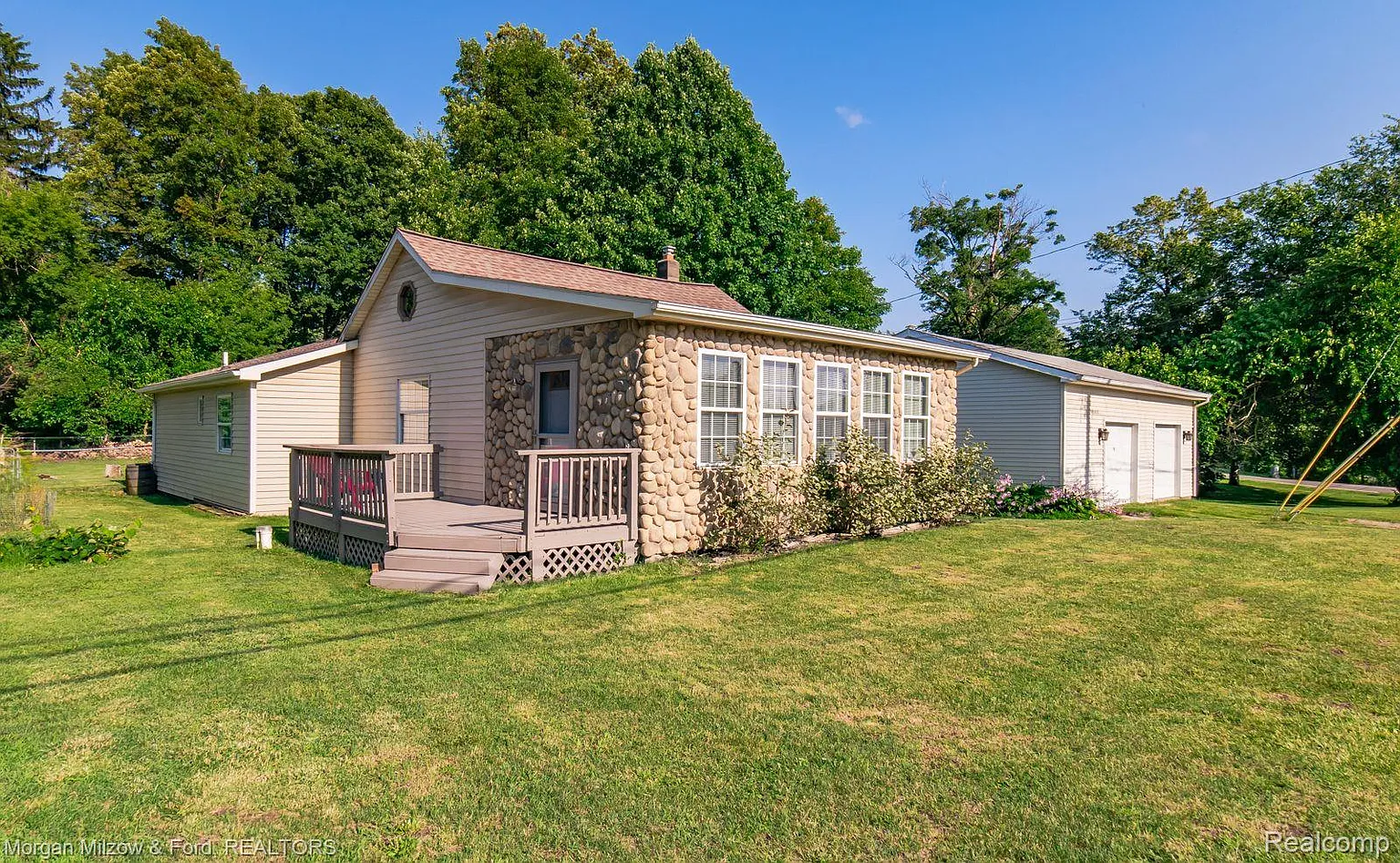 8202 Tindall Rd photo 1