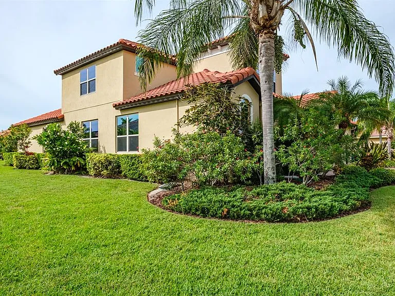 165 Mobbly Bay Dr — Photo 4