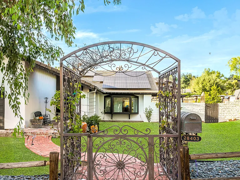 28403 Waring Pl — Photo 8