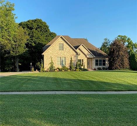 2nd image of 1025 Country Creek Dr