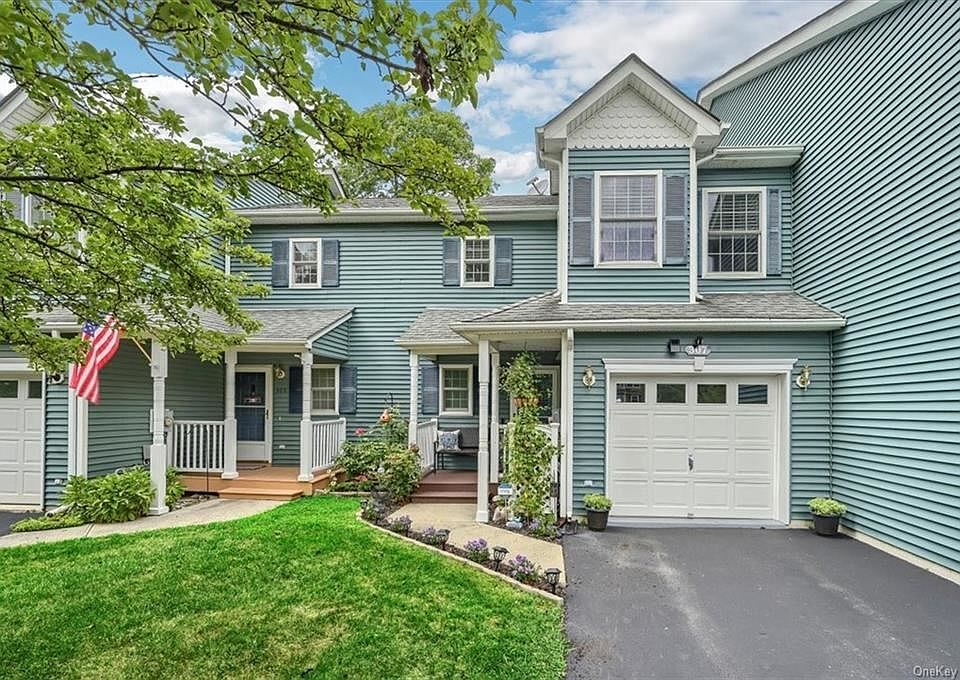 1st image of 307 Pinebrook Dr