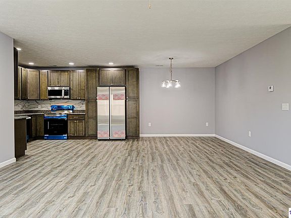 5th image of 158A Shirley Blvd