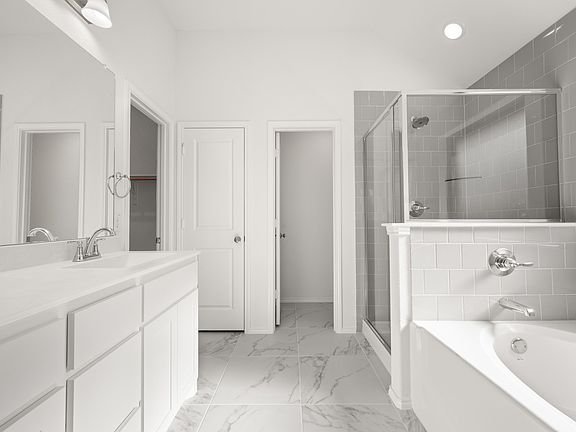 5th image of 4553 Sweet Clover Ln