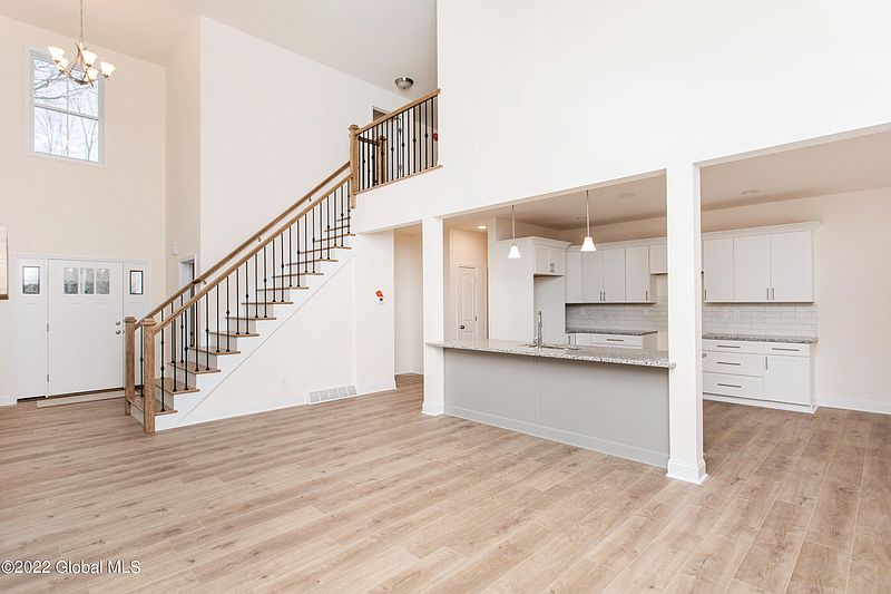 3rd image of 146 Knapp Road