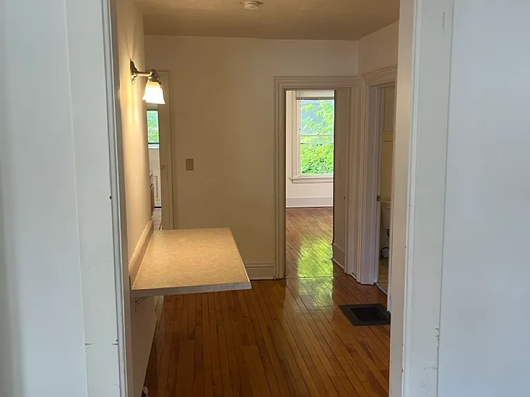 512 E Johnson St #1 — Photo 11