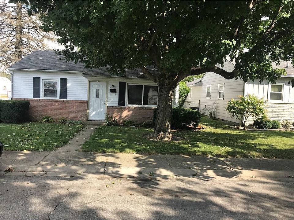 1st image of 1302 Elm St