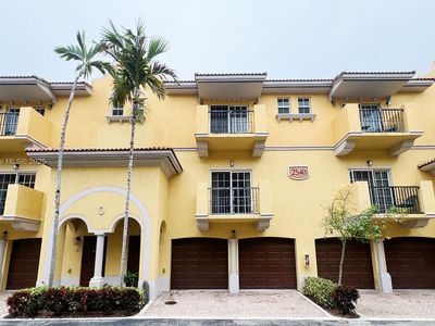 2540 SW 14th Ave APT 203, Fort Lauderdale, FL, 33315