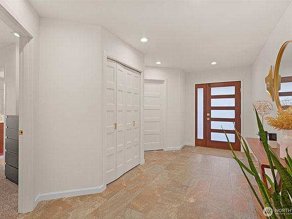 4th image of 2512 Vista View Drive