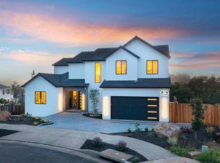 1975 W Bristlecone Ct, Santa Rosa, CA 95403