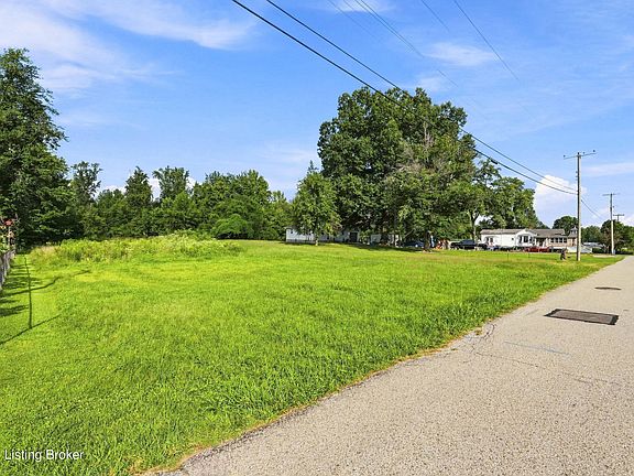 5th image of 9612 Farmers Ln
