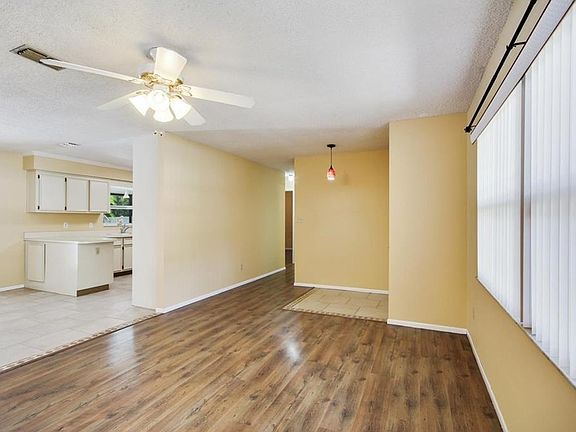 5th image of 103 Sweet Gum Ct