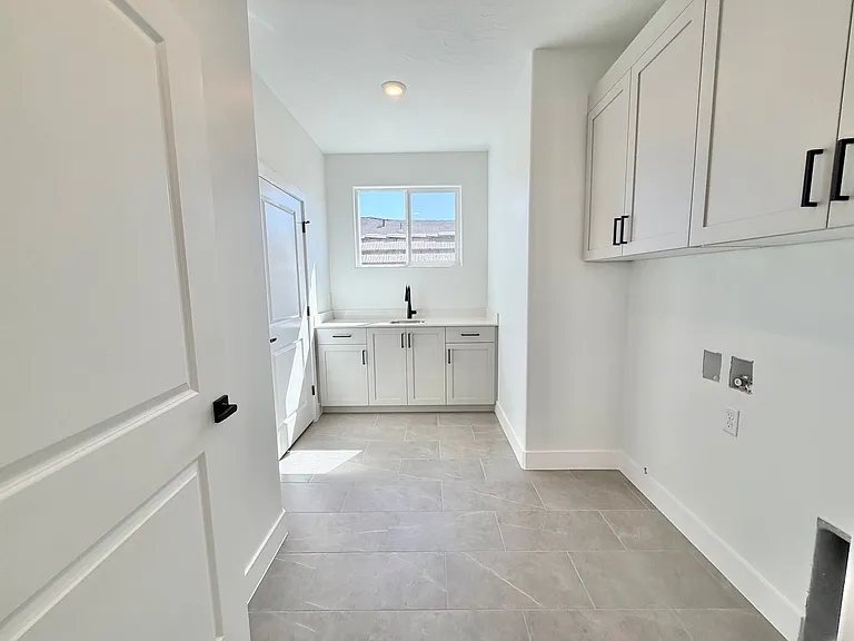 4129 E El Capitan Way St — Photo 22
