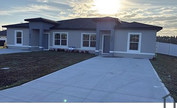 3rd image of 835 E Colville Dr