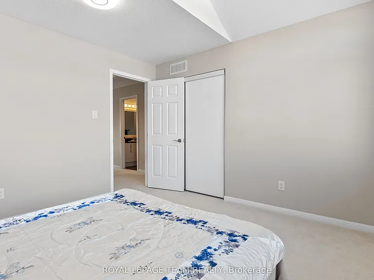 212 Huntsville Dr — Photo 29