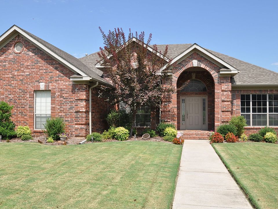Country Club of Arkansas Home for Sale!