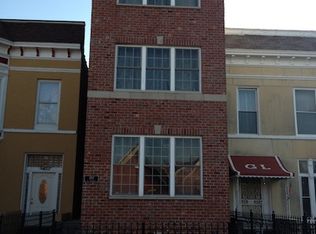 2457 W Grenshaw St #B, Chicago, IL 60612