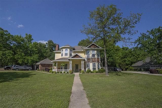 1st image of 292 Wooded Hills Dr