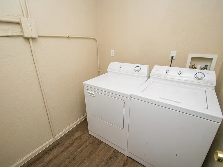 2542 Humboldt St. — Photo 7
