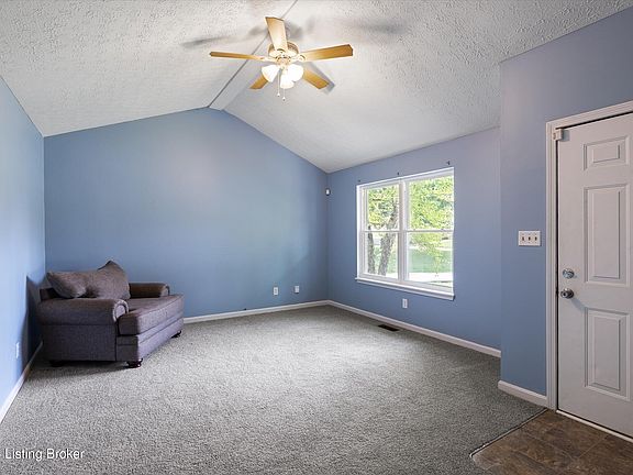3rd image of 1617 Hopkins Ct