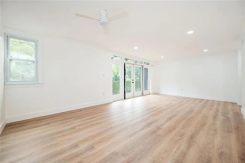 120 Alden Ave NW — Photo 3