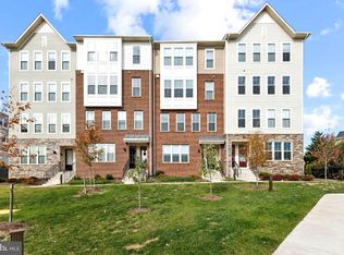 1008 Galena Ter NE, Leesburg, VA 20176