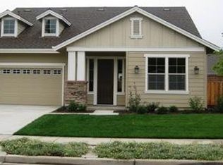 2067 W F St, Napa, CA 94558
