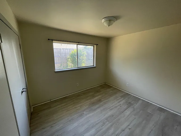 14046 Rolling Hills Ln — Photo 16