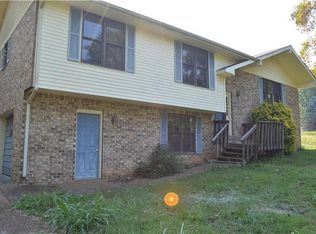 1901 Carver Dr, Greenbrier, TN 37073