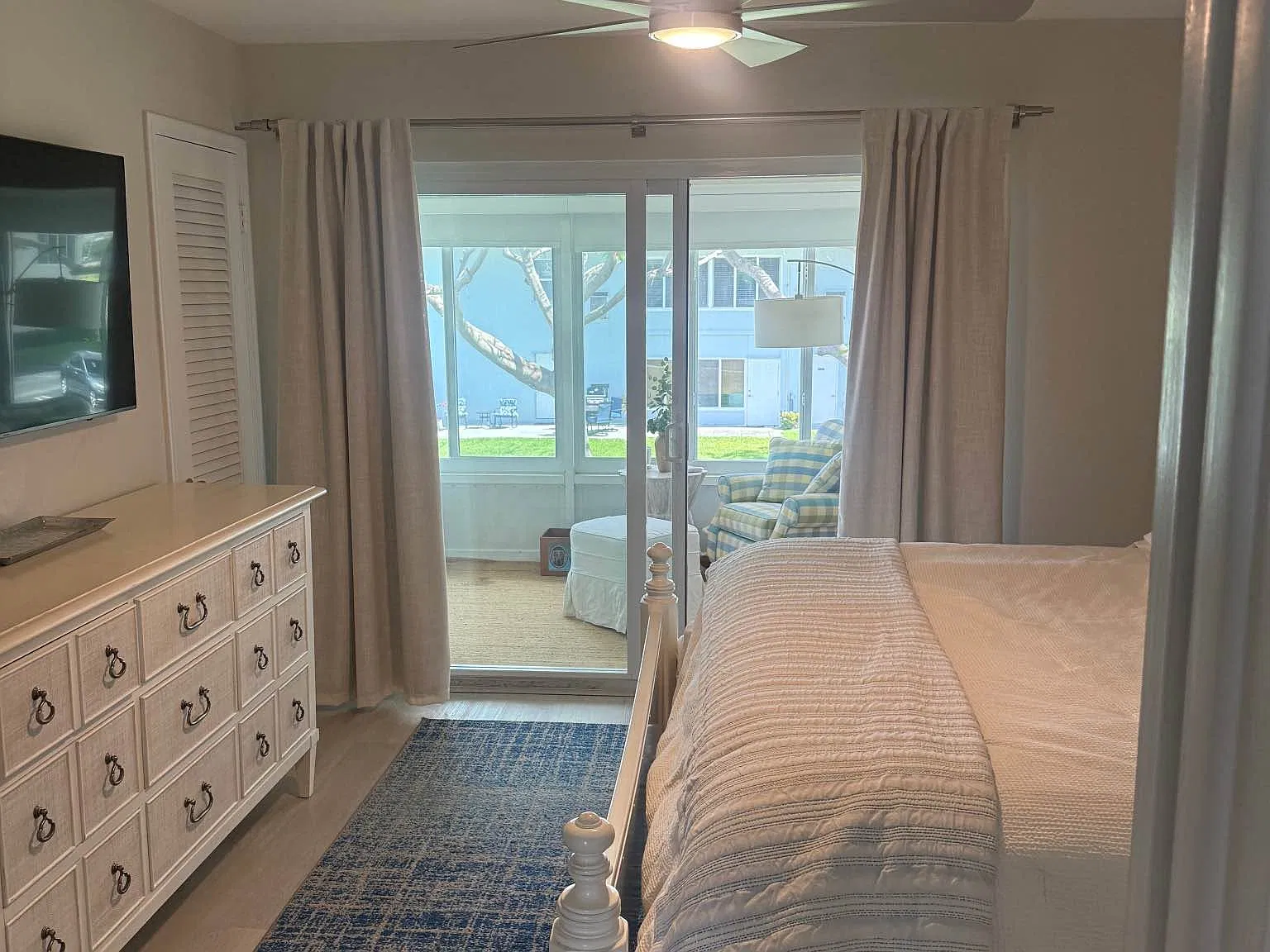 1 bed, $1,990 — Photo 2