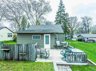 500 Swan Lake Dr, Viborg, SD 57070