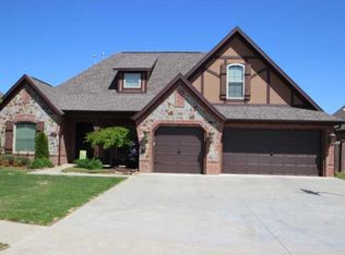 6423 S 41st St, Rogers, AR 72758